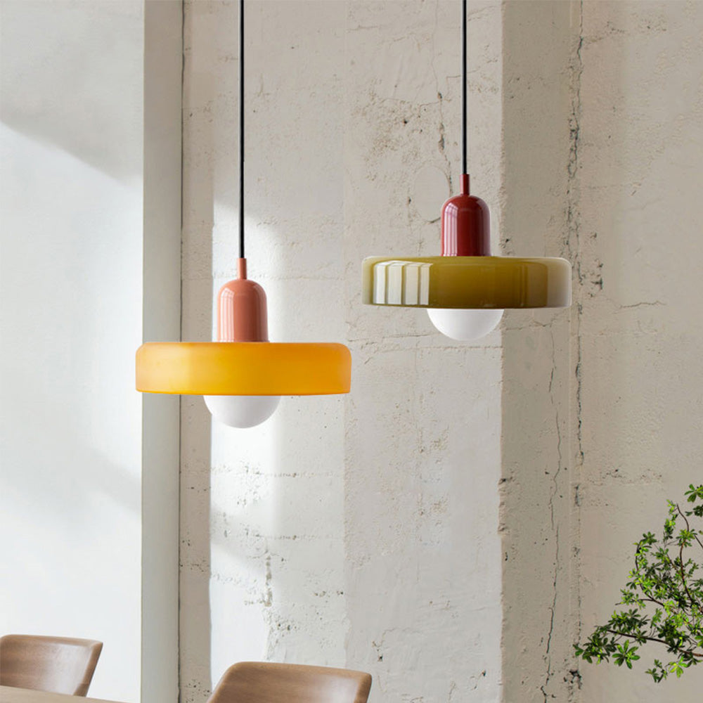 Färgglad Pendellampa i Bauhaus Stil - StiloGlas