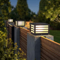 Iluminación paisajística LED para jardín, moderna y minimalista, resistente al agua, alimentada por energía solar, cuadrada, de aluminio y PC, para postes