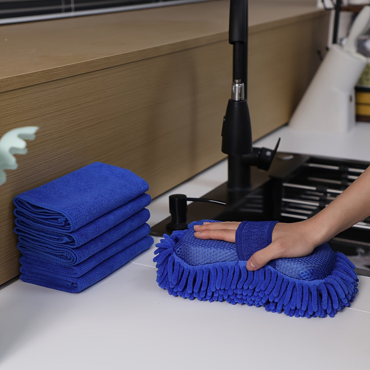Mikrofiber Biltvättset – Svamp och Handdukar för Bländande Resultat