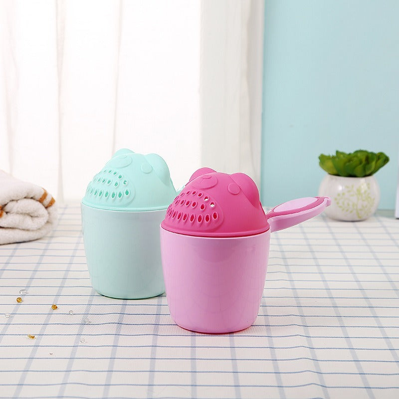 GentleFlow Baby Shampoo Rinse Cup – Ögonskydd och Komfort