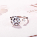 Silverring med Roterande Kristall