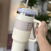Vakuumisolerad Kopp med Lock och Sugrör – ThermoTumbler