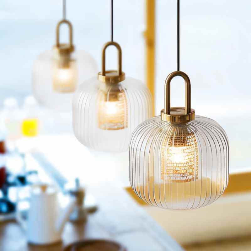 Taklampa med Glasöverdrag - Stämningsfull Belysning