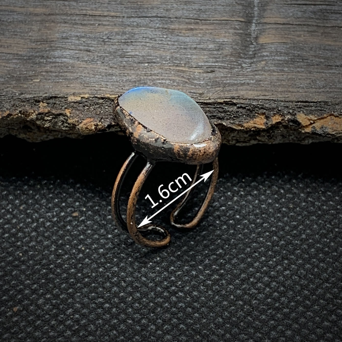 Naturlig råsten födelse ring – Selina