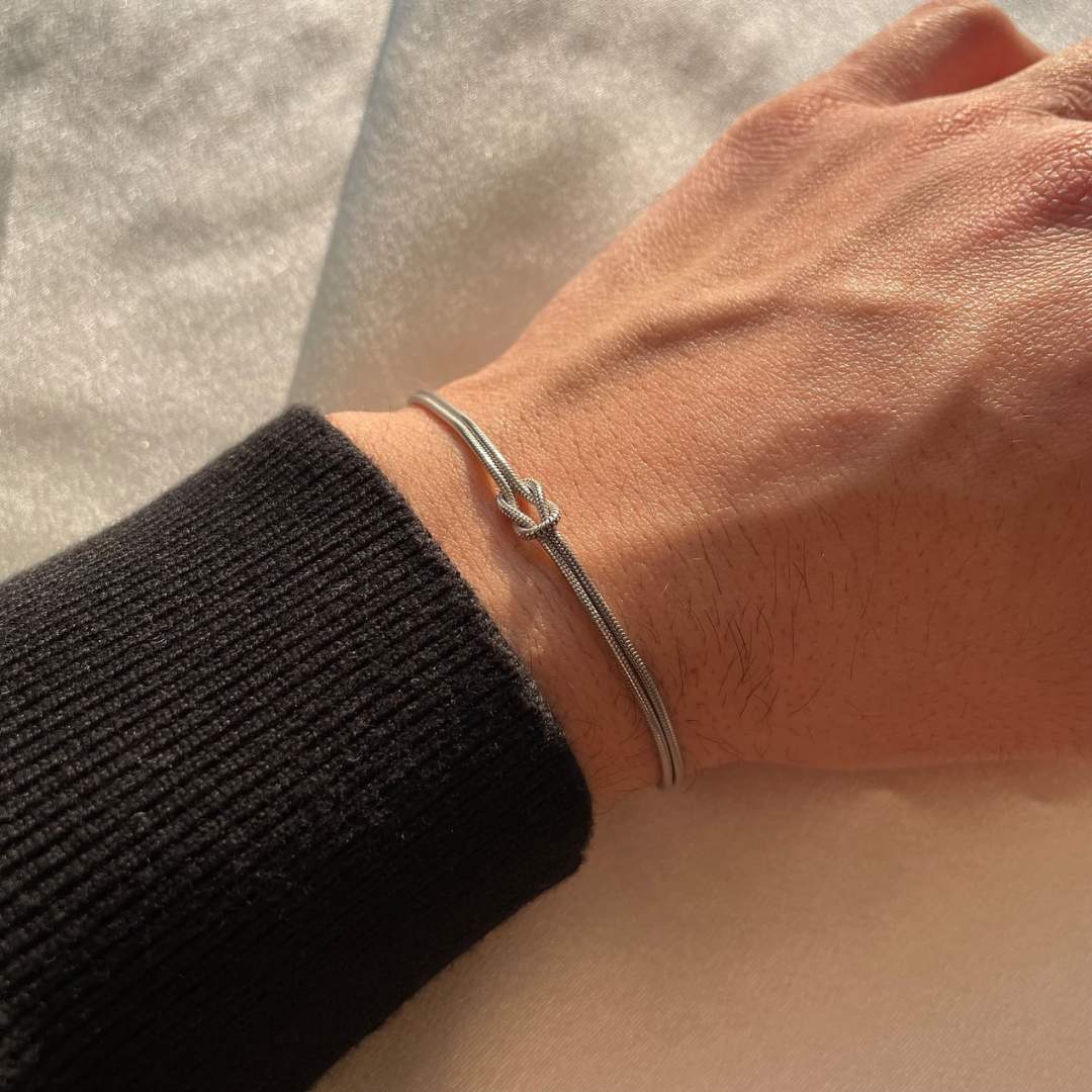 Minimalistisk Knutarmband – Elva