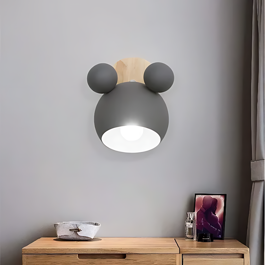 LumiMickey Nordisk Vägglampa | Bedårande Mickey-formad LED-vägglampa för ett mysigt barnrum och lekrum.