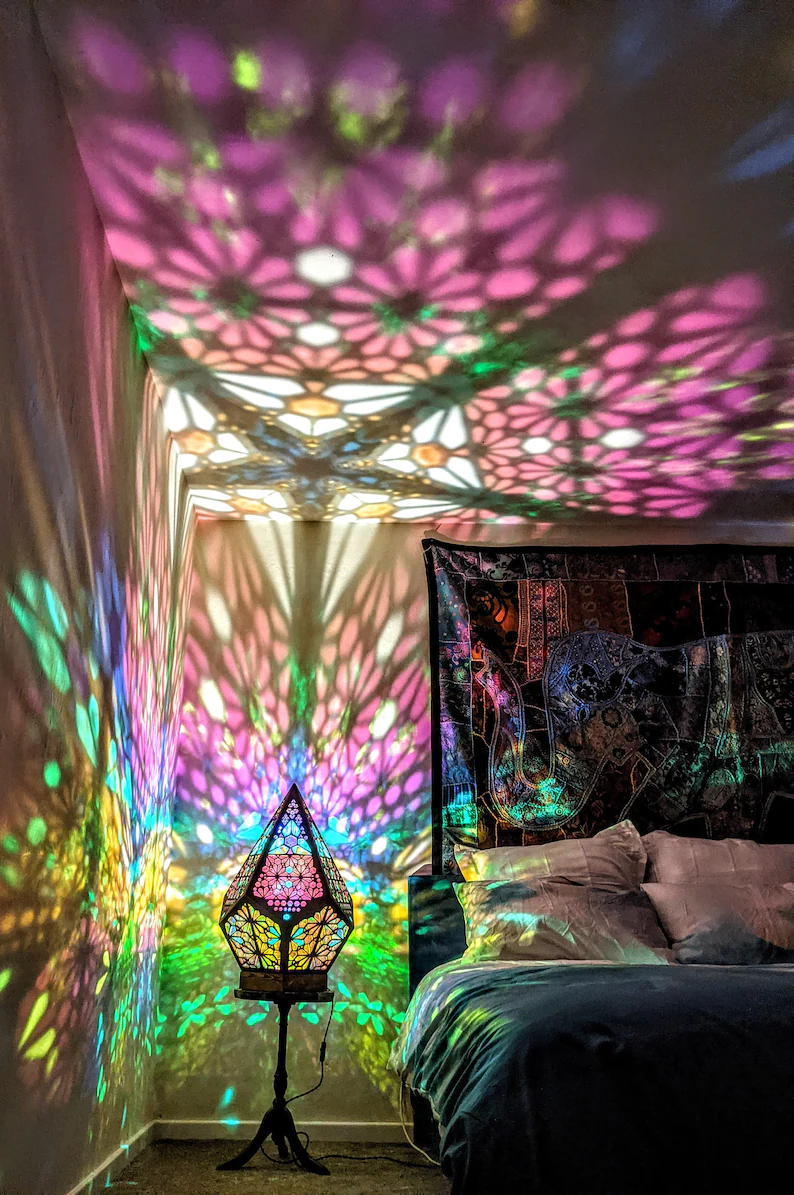 SereniShine Diamant Stjärnlampa | Justerbar bohemisk LED-lampa för ett fridfullt liv