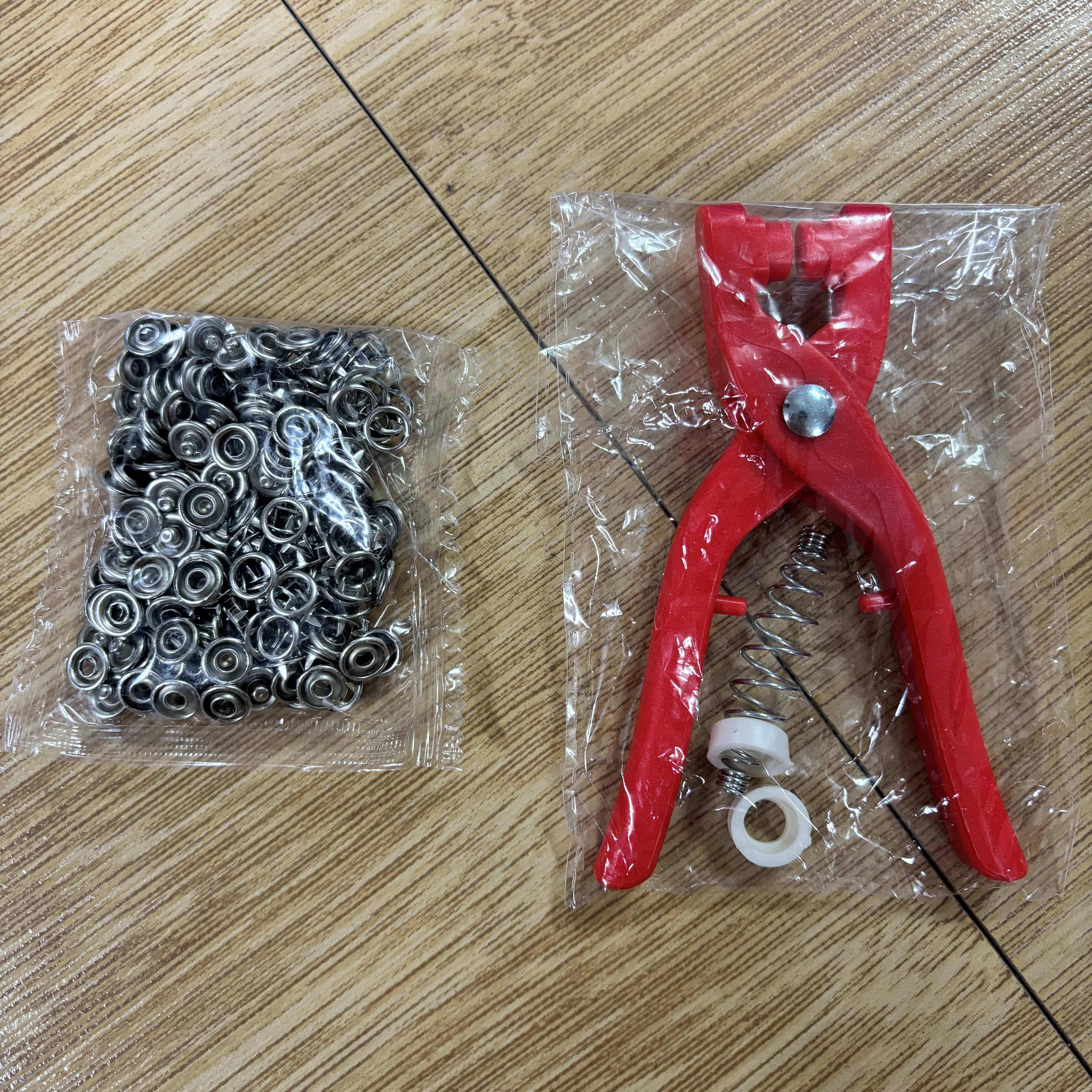 Snap Kits Set – Praktiska Tryckknappar för Kläder och DIY Hantverk