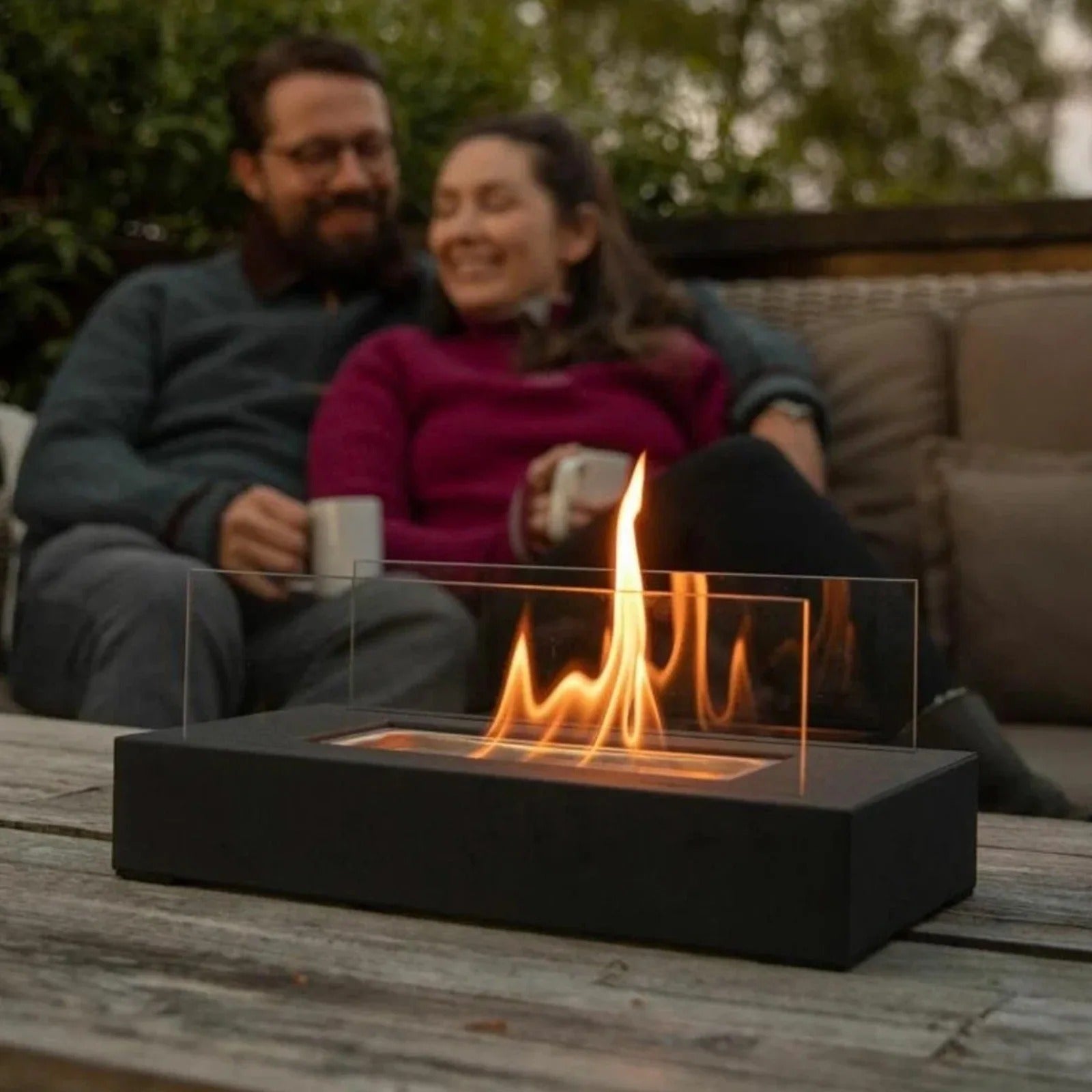 Serene Flame Luxe Eldstad – Skapa Magiska Kvällar med Eld och Stil