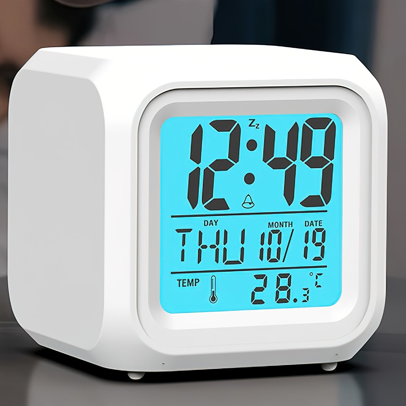 LED Digital Väckarklocka med Temperaturvisning – Tyst och Luminös för Alla Rum