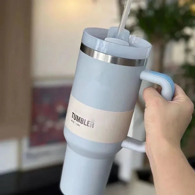 Vakuumisolerad Kopp med Lock och Sugrör – ThermoTumbler