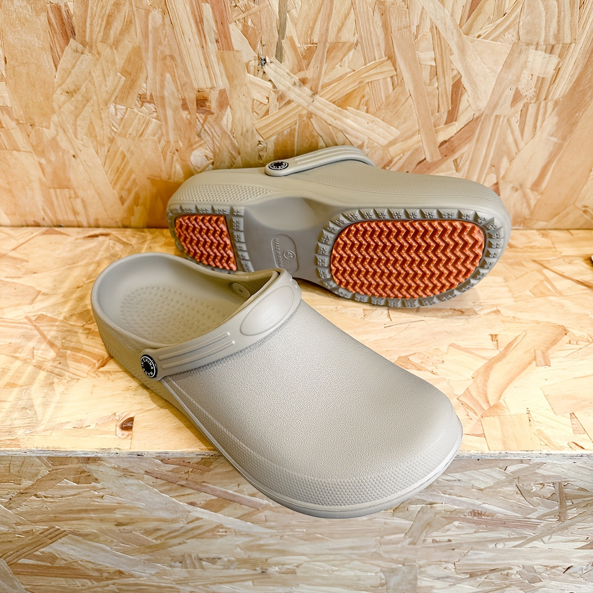 Halkfria Trädgårds- och Arbetsklumpar för Män – Bekväma Slip-ons för Alla Säsonger