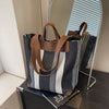 MetroStripe Casual Tote – Funktionalitet och Design