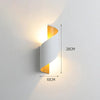 LumiElegance Ribbad Sänglampa | Modern LED-nattlampa för sovrum, vardagsrum och kontor