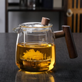 Rovienne – Rauchgraue Glasteekanne 600ml mit Holzgriff