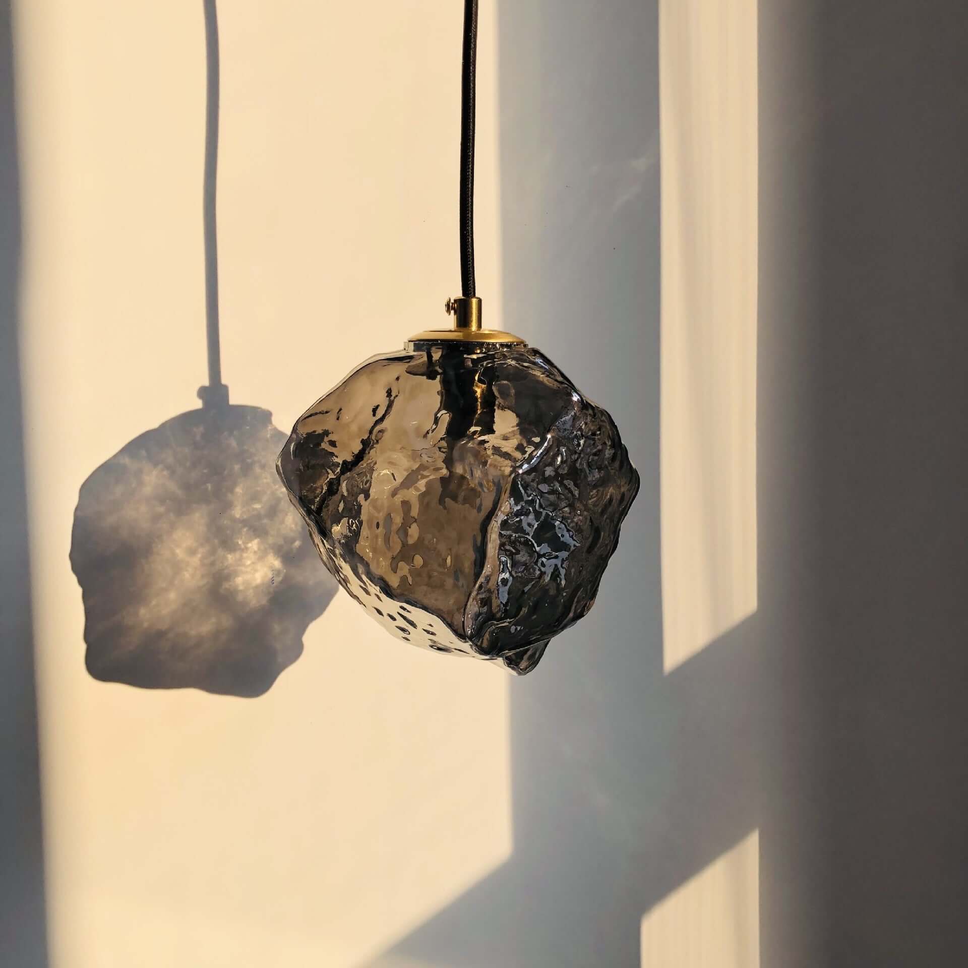 Hänglampa med Lavaglas Design