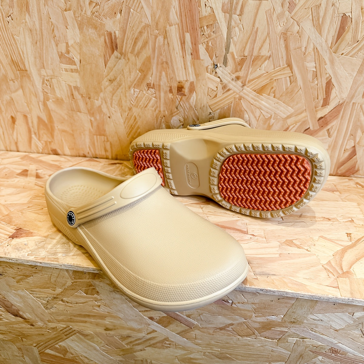 Halkfria Trädgårds- och Arbetsklumpar för Män – Bekväma Slip-ons för Alla Säsonger