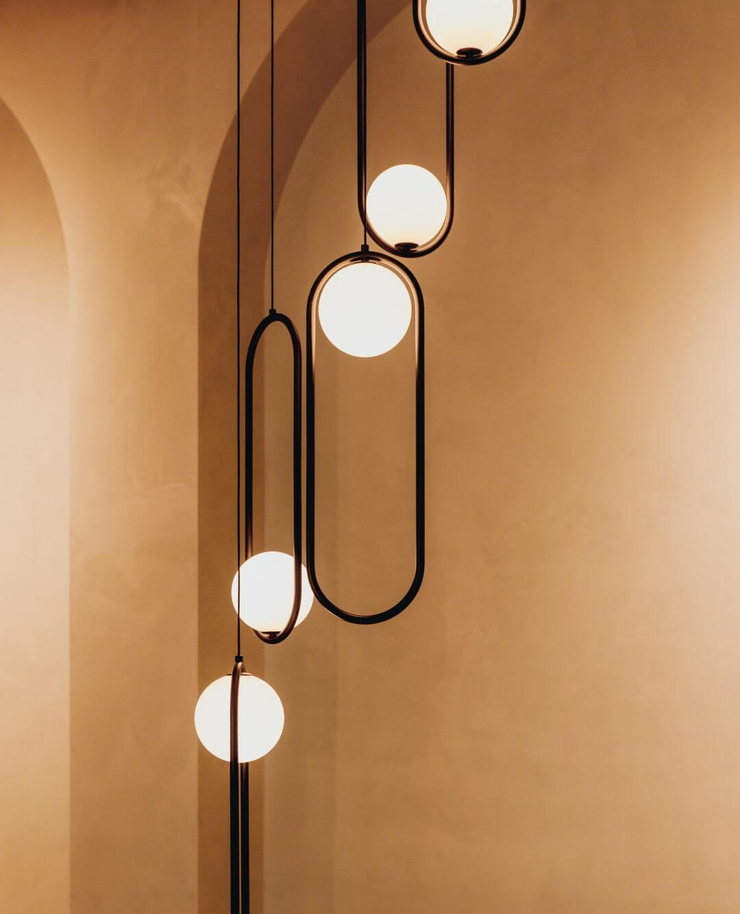 Modern Taklampa - Elegant & Stilren Design