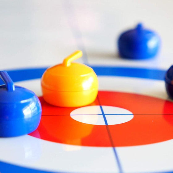 Mini Bord Curling Spel för Hemmet med Glidande Stenar & Magnetiska Sticks
