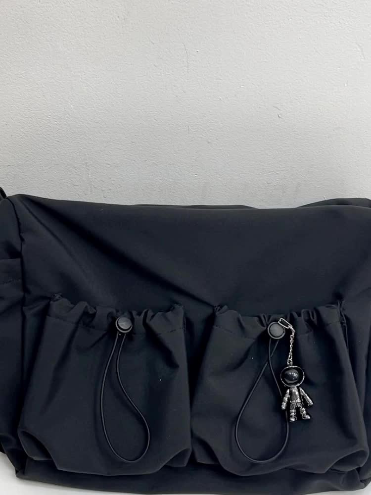 UrbanEase Crossbody-väska – Dragskoaxelväska med stor kapacitet