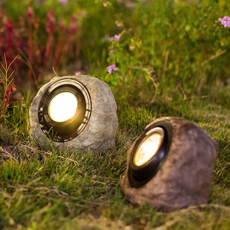 Trädgårdsstenlampa - LED Solenergi Utomhuslampa