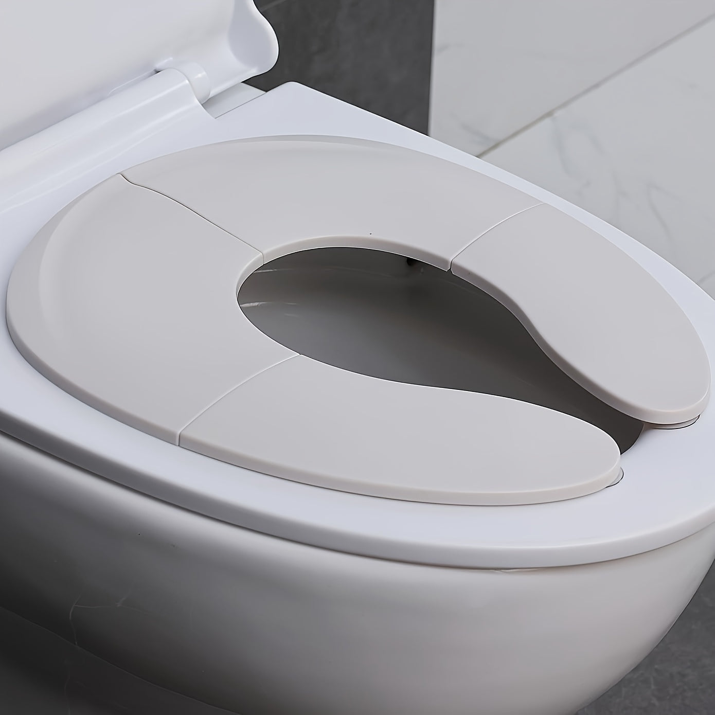 Resvänlig Potty Sits för Barn – Portabel och Halkfri för Enkel Toalettanvändning