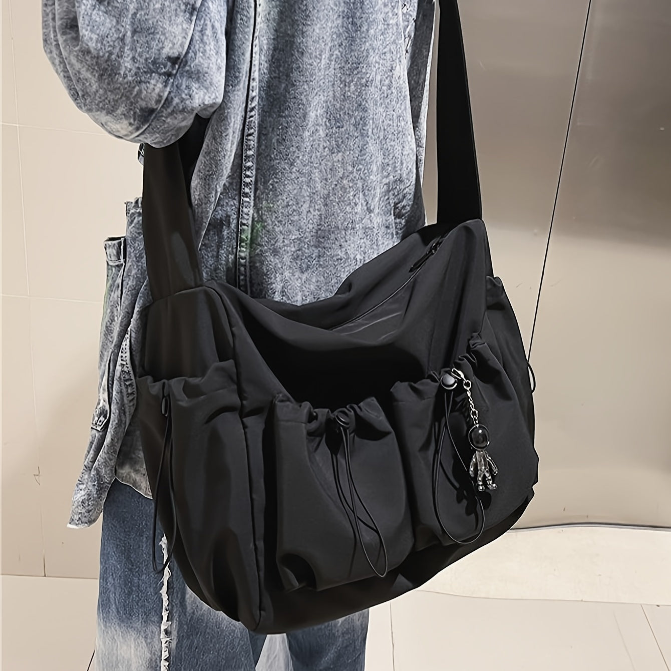 UrbanEase Crossbody-väska – Dragskoaxelväska med stor kapacitet