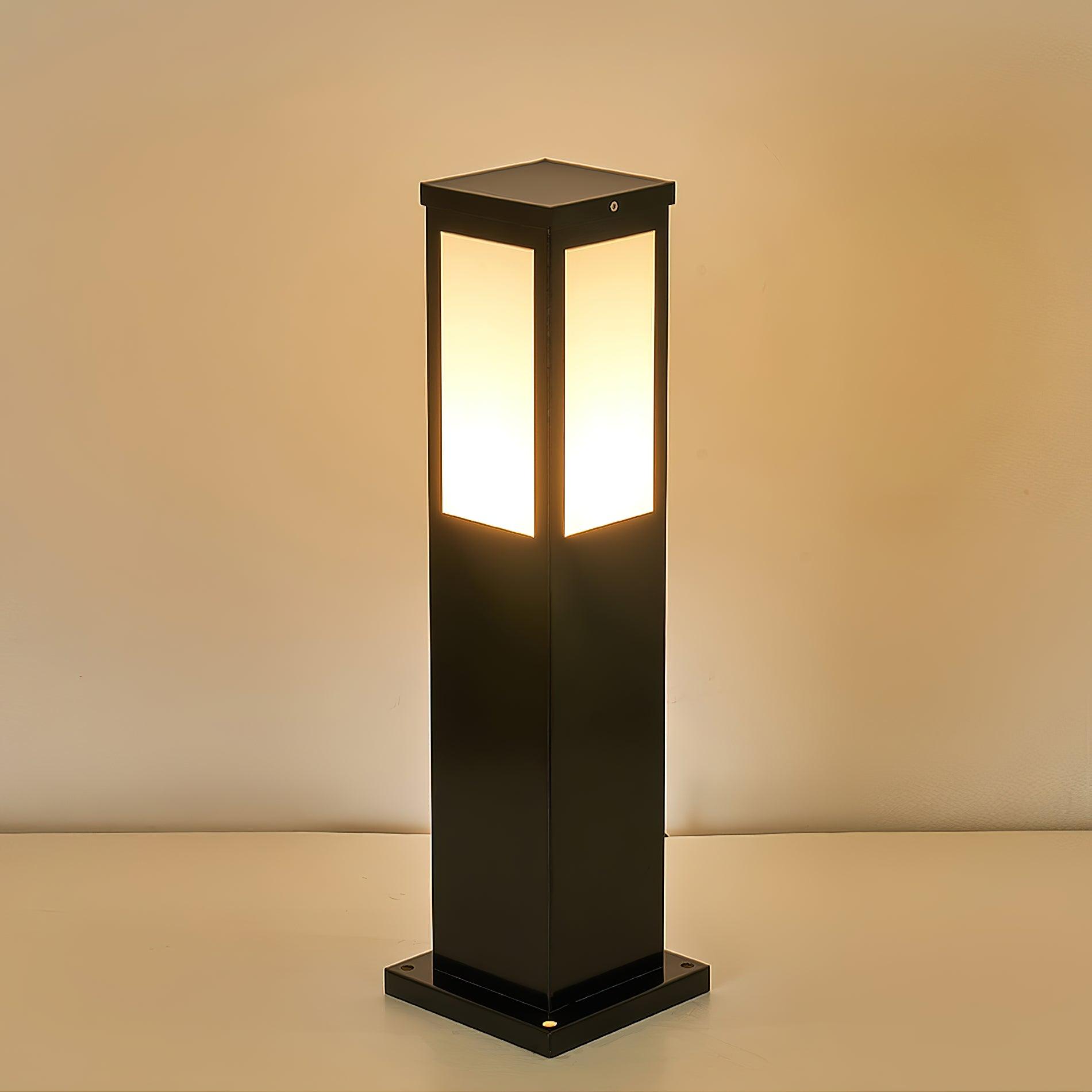 Modern Utomhuspollampa