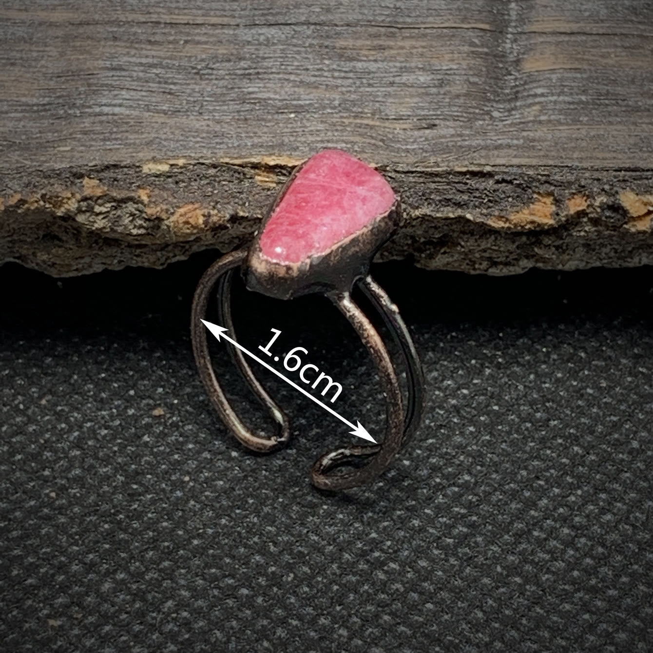 Naturlig råsten födelse ring – Selina