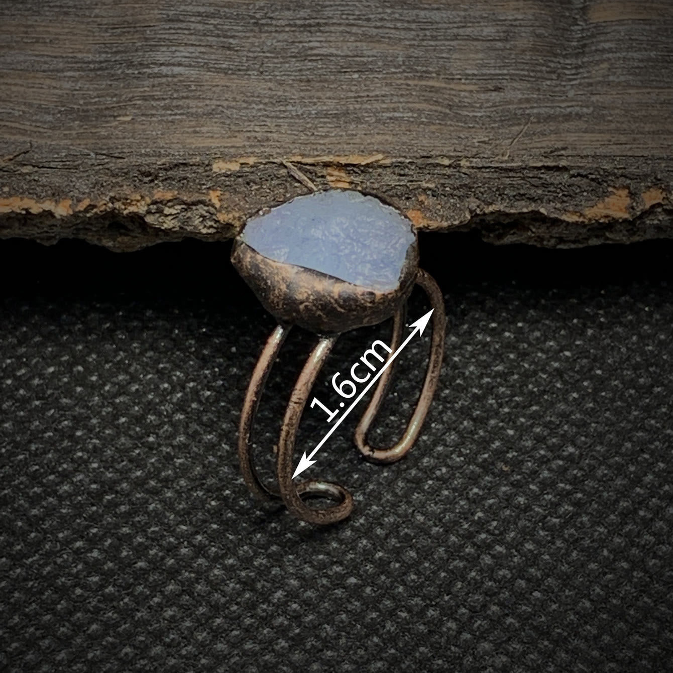Naturlig råsten födelse ring – Selina