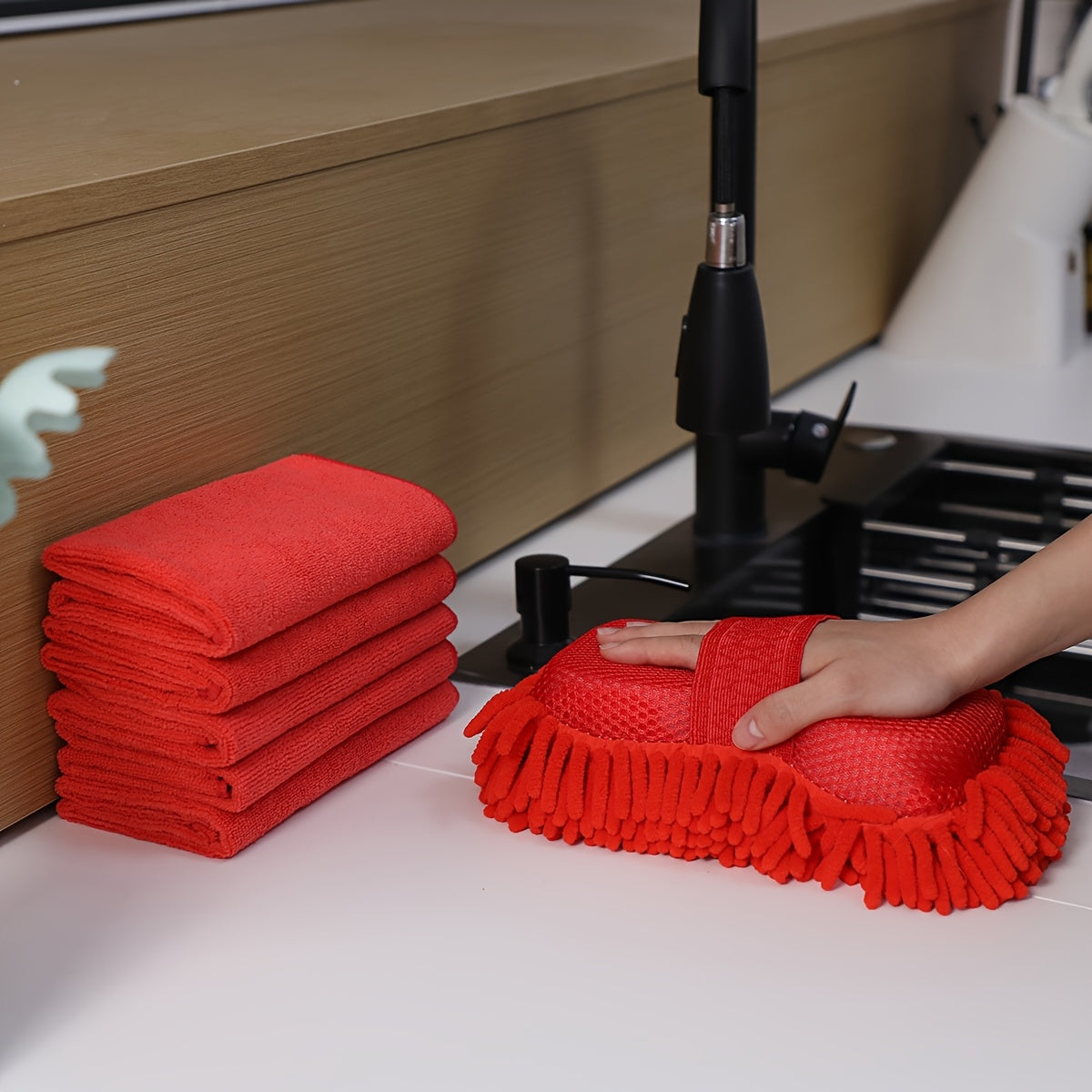 Mikrofiber Biltvättset – Svamp och Handdukar för Bländande Resultat