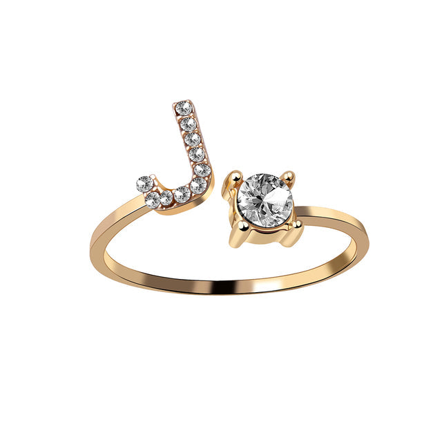 JewelEngrave | Elegant ring med dina initialer, för att bevara minnena levande