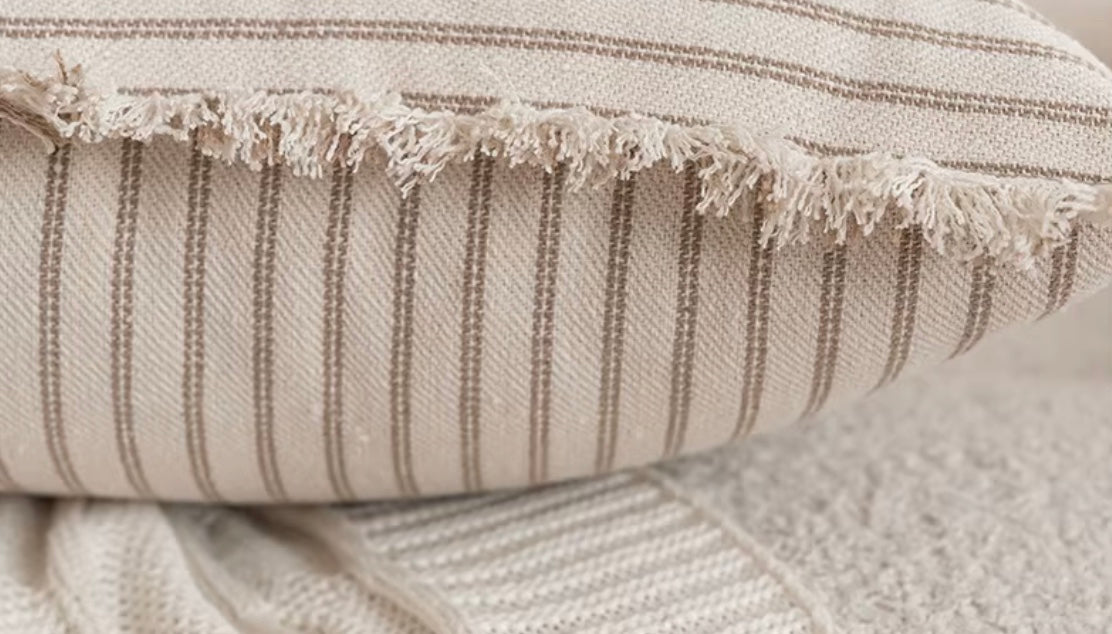 Jacquard Kuddöverdrag med Fransar – Tidlös och Bekväm