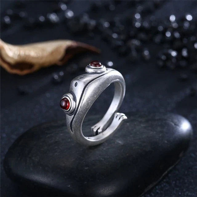 Silvrig Ring med Unik Design – Pixie