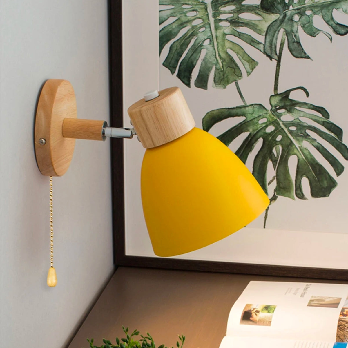 Helga Trä Vägglampa – Skandinavisk Design för Stilfull Belysning