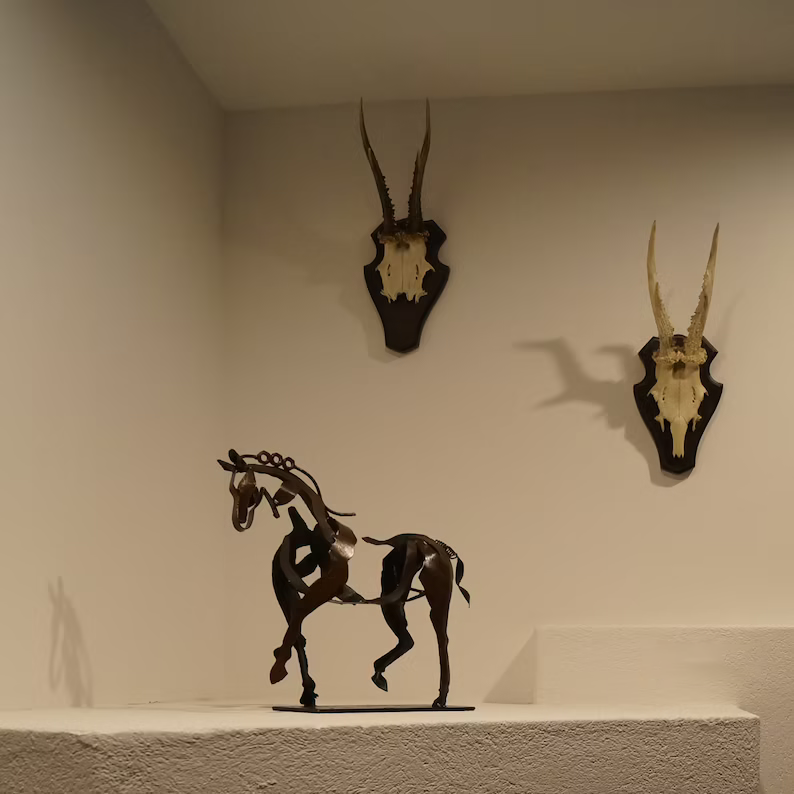 Hantverkad Hästfigur – Ferro