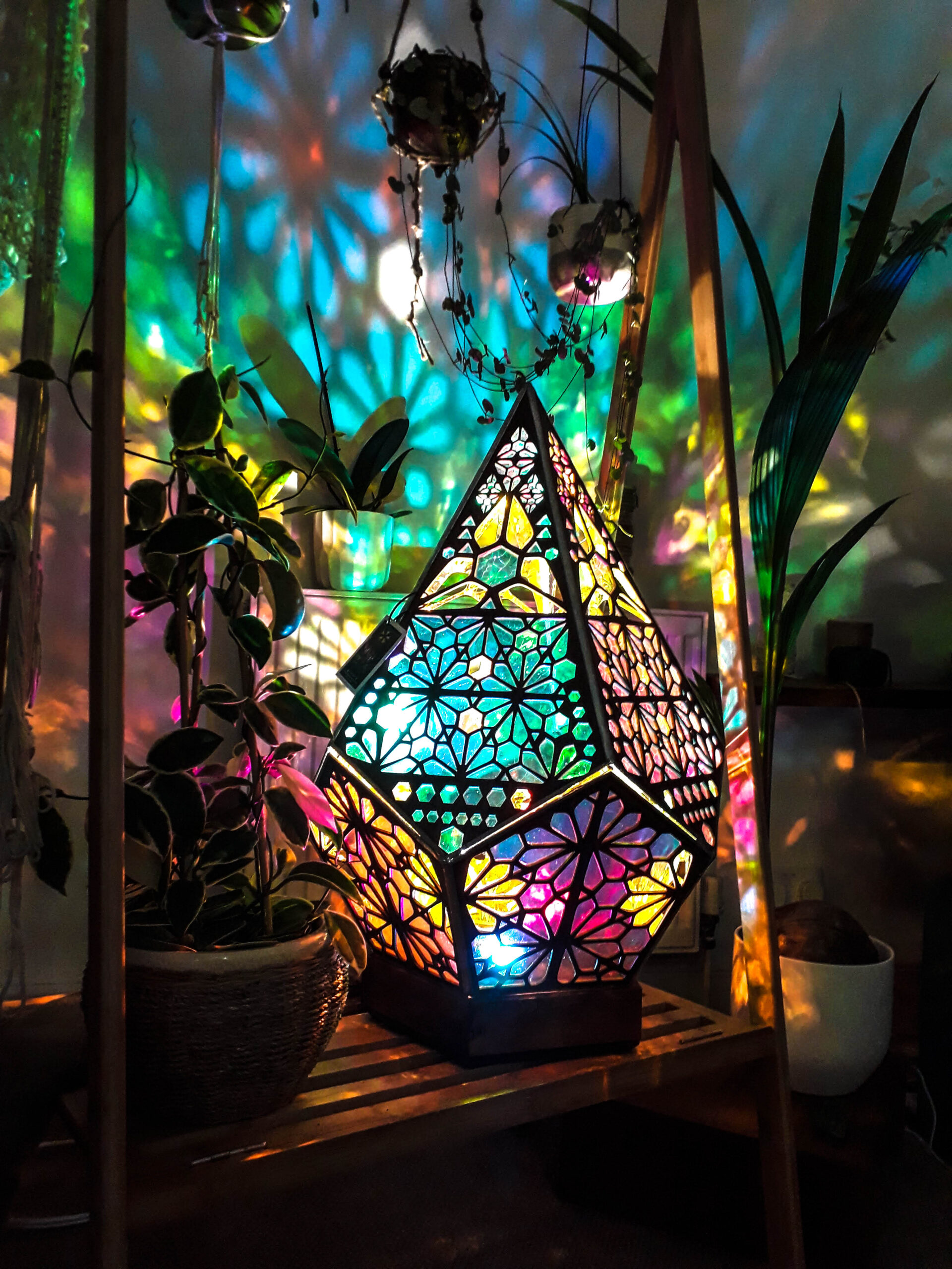 SereniShine Diamant Stjärnlampa | Justerbar bohemisk LED-lampa för ett fridfullt liv