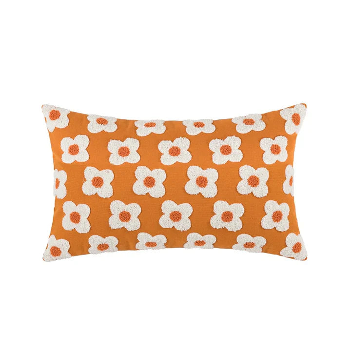 LuxeBloom Artisan Lumbar Pillow Cover Exklusiv prästkragebroderi för en touch av elegans och komfort i din heminredning