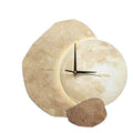 Moderne Wanduhr mit einzigartigem Design