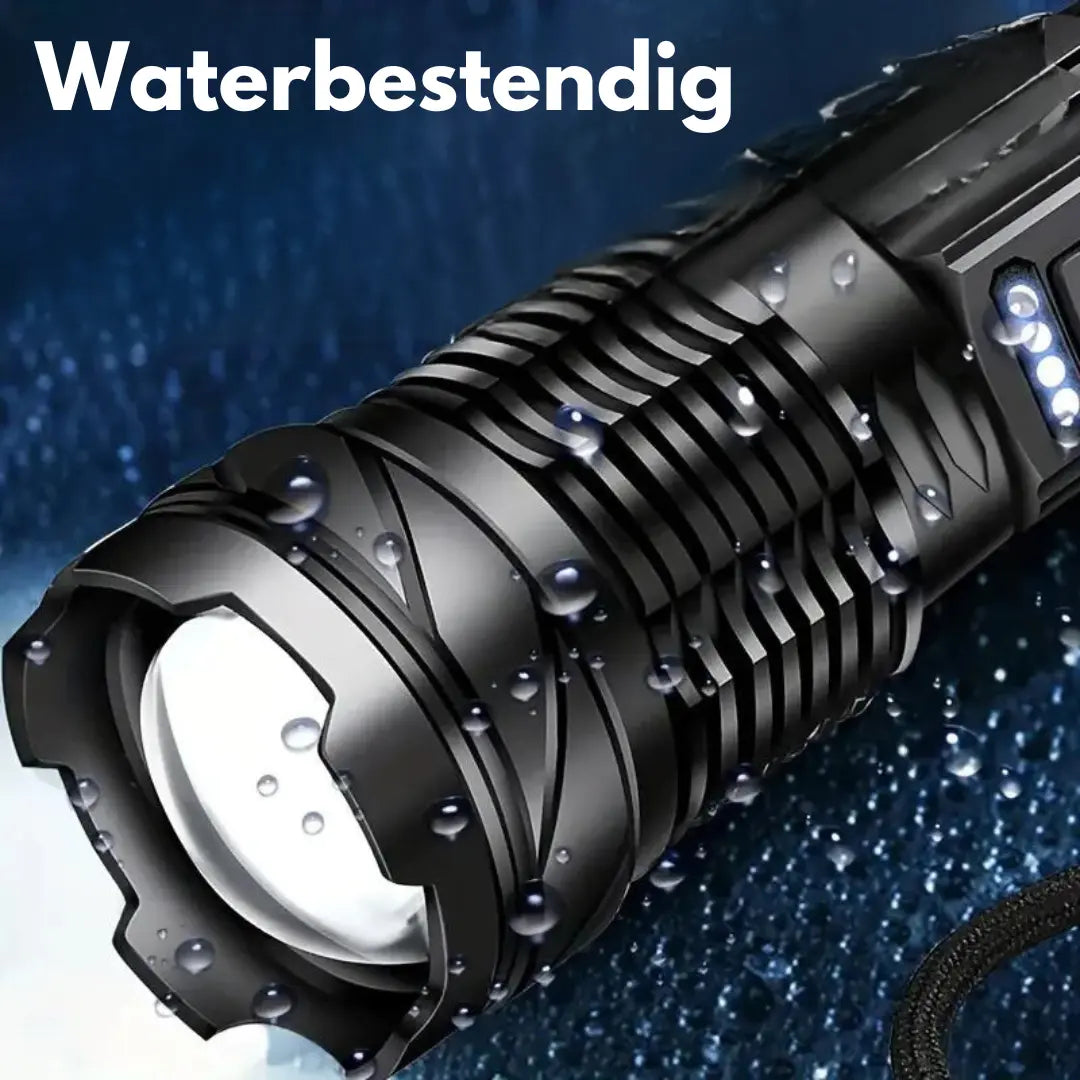 Ultrafelle Militärfackla med 5000 Lumen - PowerBeam