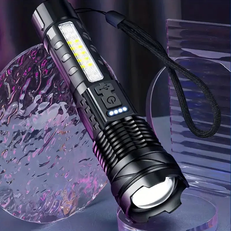 Ultrafelle Militärfackla med 5000 Lumen - PowerBeam