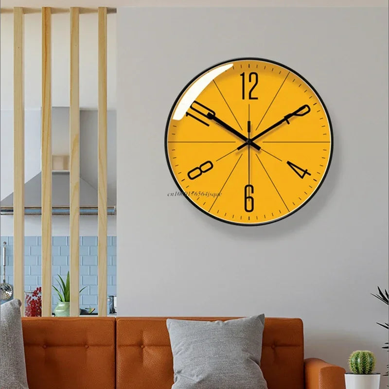 TimeWisp Trä Väggklocka – Tyst och Stilren Tidsmätare