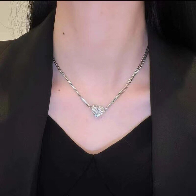 ForeverGleam Zirkonium Kärleksring | Hypoallergen, nickel-fri och designad för bestående elegans