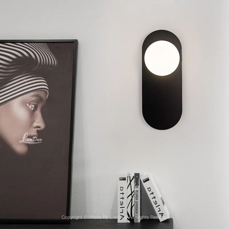 NoctisLume Oval Vägglampa | Elegant och platsbesparande LED-vägglampa för sovrum, hall och läshörnor
