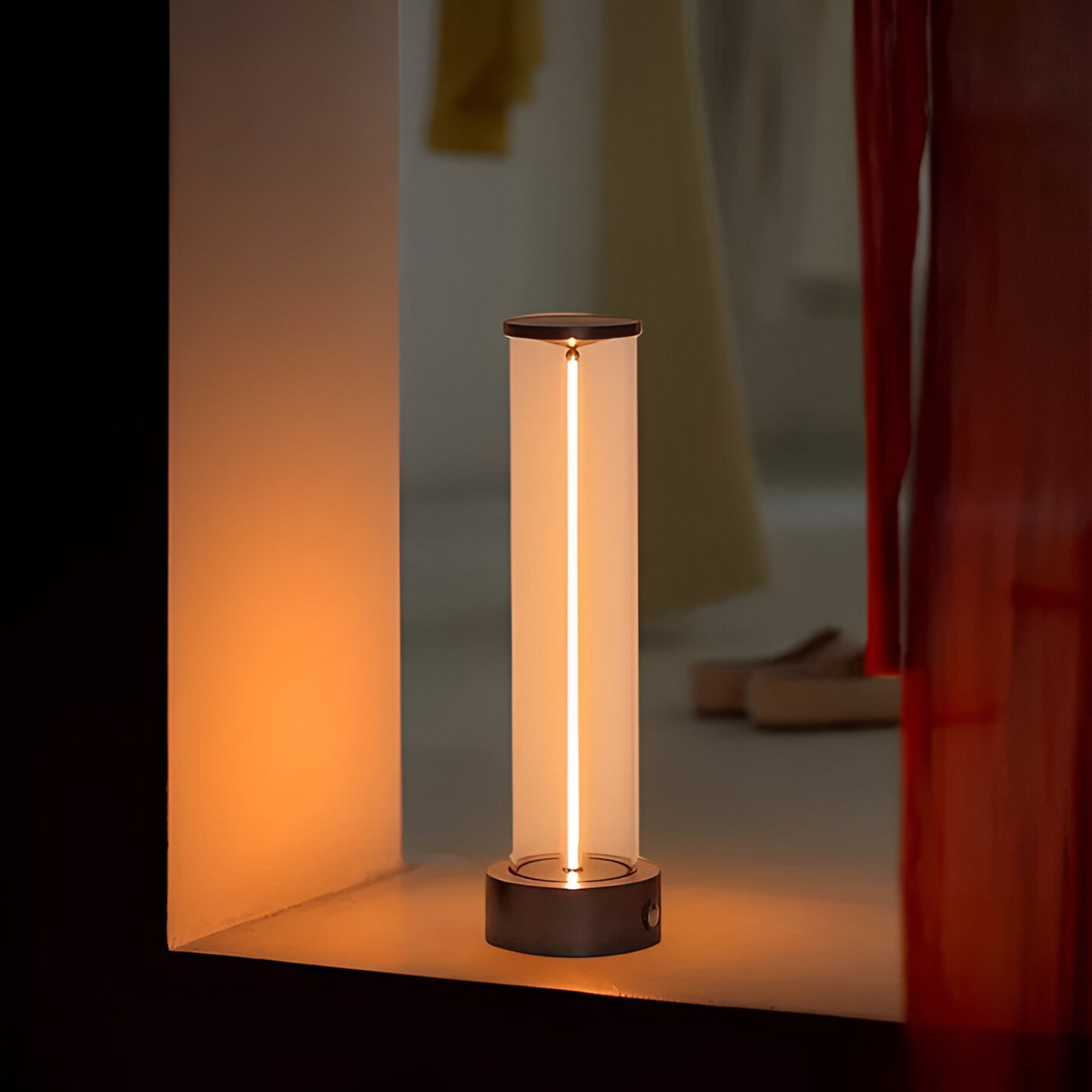 Ljusstav Bordslampa med Justerbar Belysning – Kyra