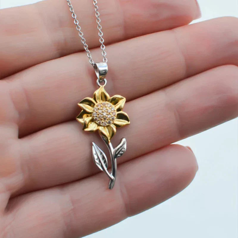 Guldhalsband för damer i sterlingsilver med solrosberlock – Marélie