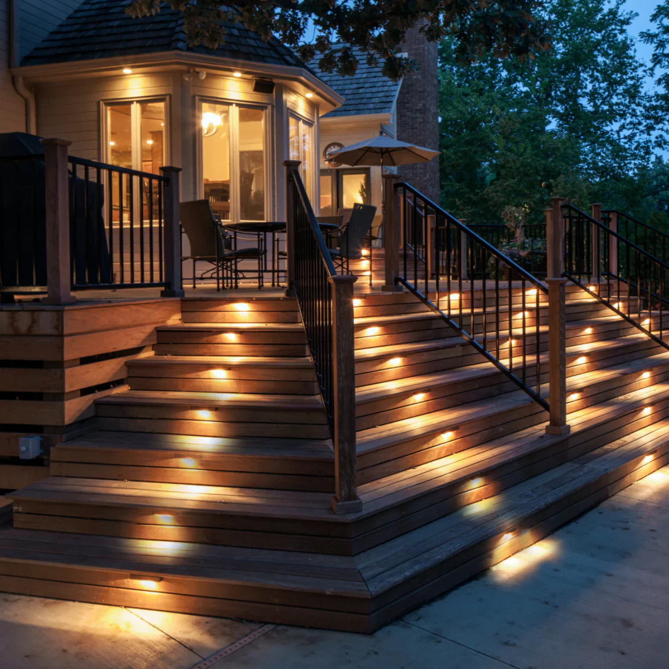 RadiantShine Luz Solar de Pared | Luz de pared LED solar con sensor de movimiento y función de encendido/apagado automático