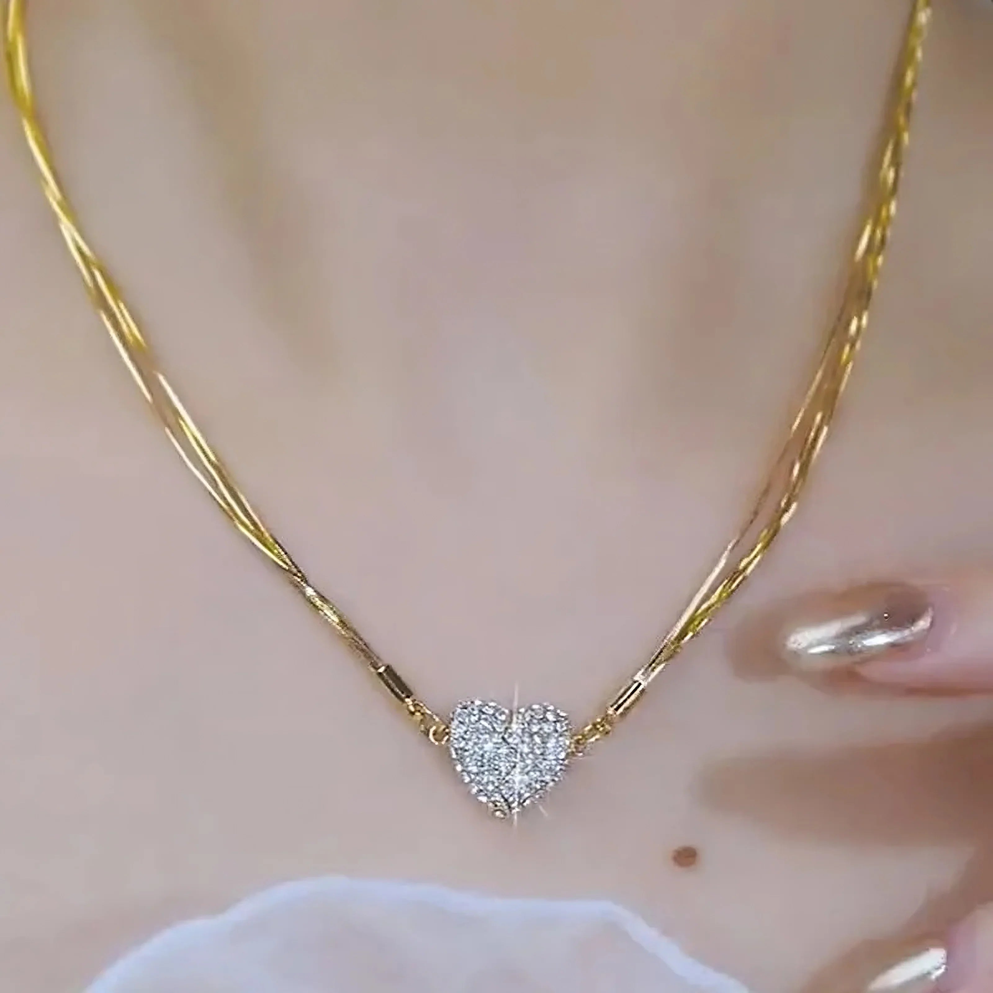 ForeverGleam Zirkonium Kärleksring | Hypoallergen, nickel-fri och designad för bestående elegans
