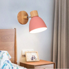 Helga Trä Vägglampa – Skandinavisk Design för Stilfull Belysning