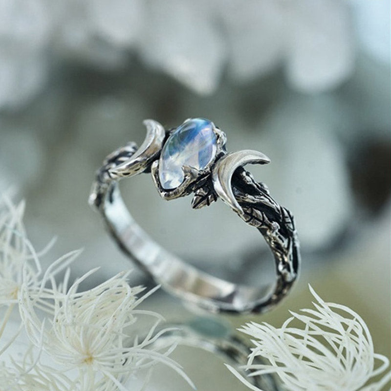 Stilren Månsten Statement Ring – Iris